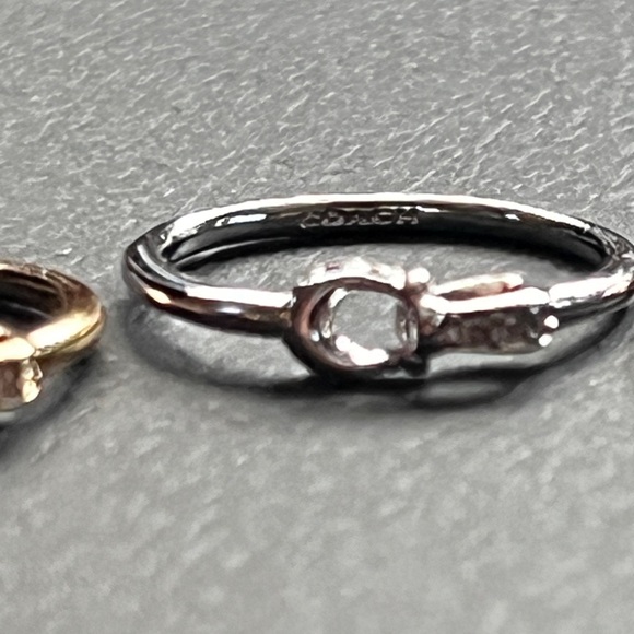 NEW‼️ COACH Signature interlock Pave Stackable 3 Ring Set - Picture 13 of 16